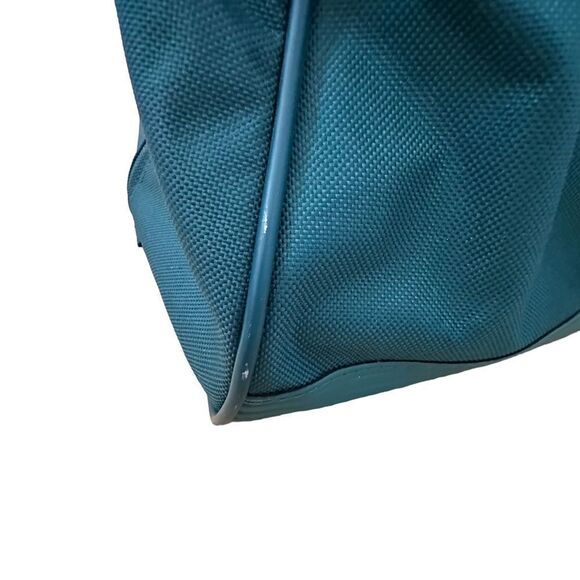 Delsey ~ Green Overnight/Duffle Bag ~ Gently used ~ shoulder strap included - Picture 6 of 12